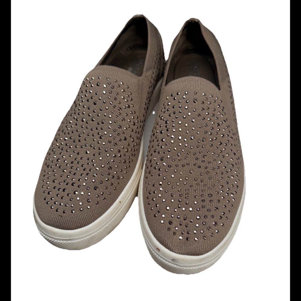 SKECHERS Womens Tan Rhinestone Slip-On Comfort Shoes So 10